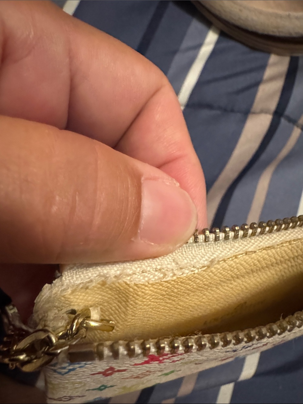Louis Vuitton Multicolor Monogram White Canvas Key Pouch with Gold Hardware - Picture 5 of 5